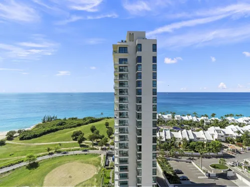 Fourteen at Mullet Bay