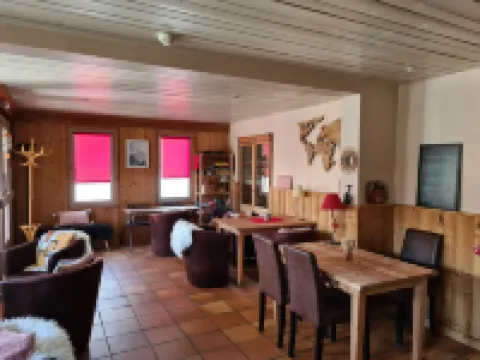 Hôtel et Appart'Hôtel Restaurant l'Adray Hotels in Aime