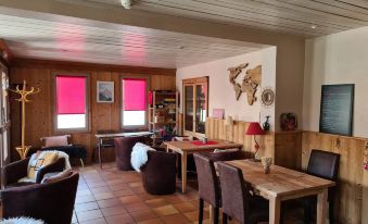 Hôtel et Appart'Hôtel Restaurant l'Adray