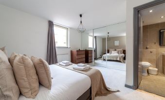 The Wapping Villa - Housity
