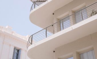 Plānis STR Urban Suites by Semavί