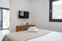 알리아 안드로스