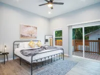 Experience Convenience w 4Br Plus 2 and 1 Half Baths Near Alamodome ミッション・トレイル周辺のホテル