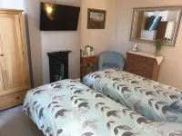 Lyndene Hotels in Dodworth