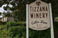 Tizzana Winery Bed and Breakfast Hotels in Cattai