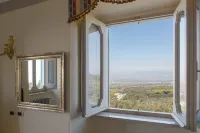 Villa Tuscolana - Scenic