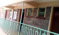Premier Lodge - 2-Star