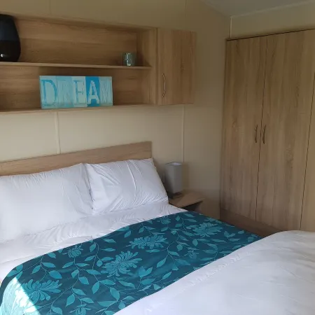 Caravan - Sleeps4-Pet Friendly-Parking Available