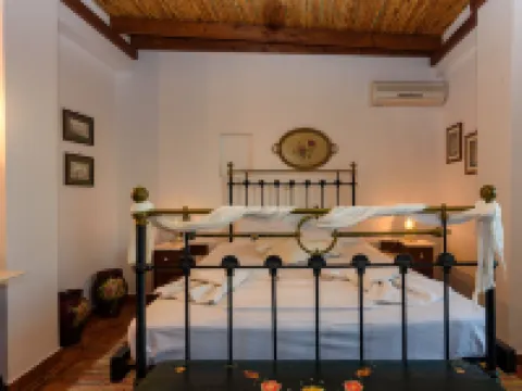 Eros Cozy, Perfect Location, Panoramic Sea View Hotels in Koroni