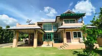 Baan Faa Talaychan Resort Hôtels à : Tha Mai