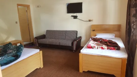 Hotel Al Makkah Palace Kaghan Отели в г. Kaghan