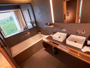 Loisium Wine & Spa Hotel Champagne