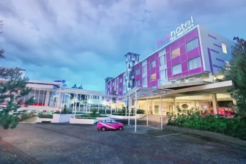 Favehotel Cimanuk Garut Hotels in Garut Regency