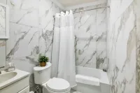 Legacy Beach Suites - Apartments