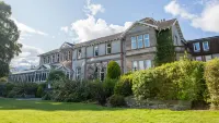 Rosslea Hall Hotel - 4-Star