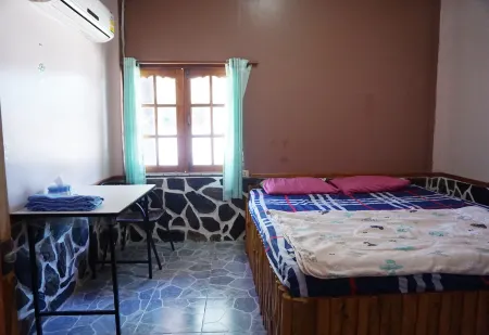 Baan Kieng Dao Resort Отели в г. Kamphaeng Phet