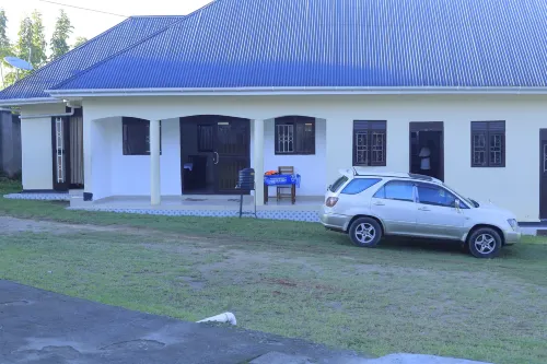 Rainbow Hotel-Annex Hotels in Bwamba