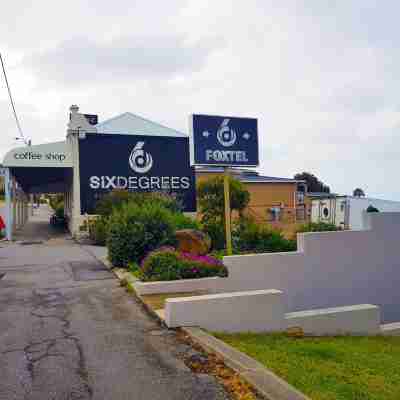 Six Degrees Motel Hotel Exterior