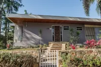 Apartamento com quintal em Alto de Pinheiros Hotéis em Alto de Pinheiros