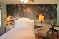 Lido Islander Inn