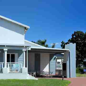 Premier Splendid Inn Bayshore Hotel Exterior