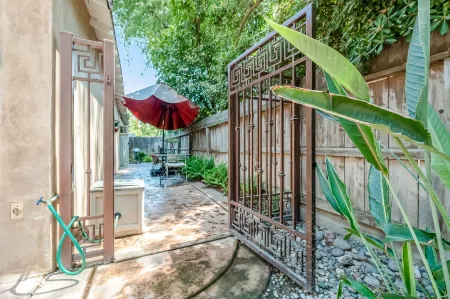 Sequoia Park CA Coast Wineries Skiing-All Day Trips from Comfy Apt