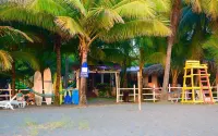 Encantada Ocean Cottages Hotels in Esterillos Oeste