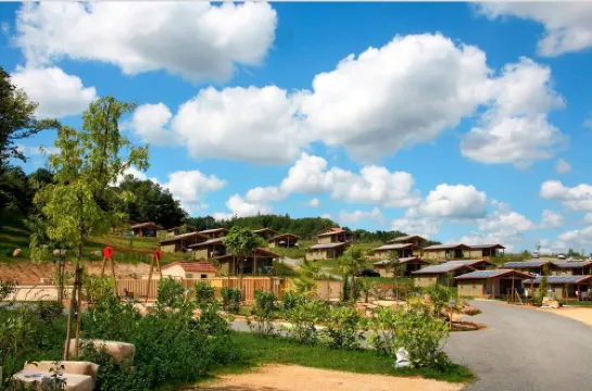 Terres de France - les Hameaux de Pomette