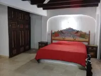 ホテル アシエンダ ラ プエルタ デ エンメディオ