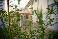 Hollywood Celebrity Hotel