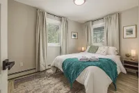 Beautiful 4-bedroom house - Walking distance to Downtown and Sea Life Center!