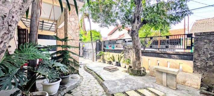 Green Surabaya Homey Syariah Hotels in Gubeng