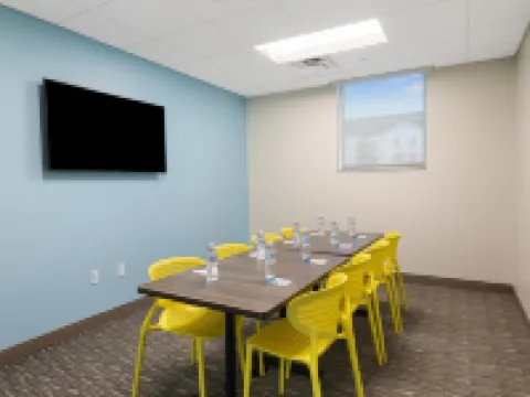 Tru by Hilton Sharonville Cincinnati Hotels in Hamilton County