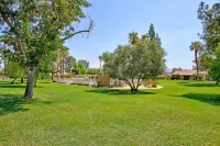 Golf Course Access and Private Patio Escape - Charming Retreat