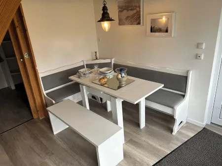 Apartment in the old captain's house Laboe Отели в г. Лабё