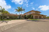 5BR Family Oasis w/ Views, Pool, Trampoline & BBQ Hotel a Carmel Valley