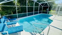 Sparkling Pool and Stylish Kitchen - Serene Spacious Retreat Hotels in Loughman