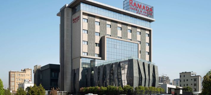 Ramada Hotel & Suites by Wyndham Erbil 32 Park Hotels in Erbil