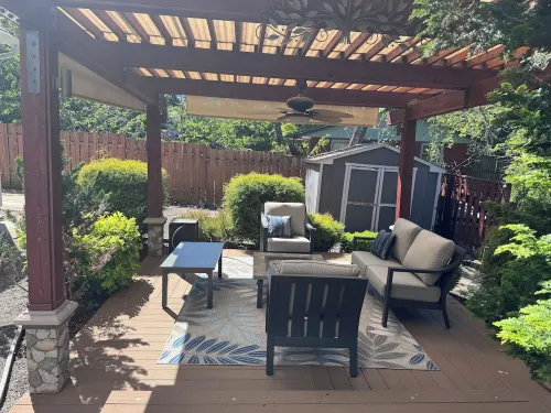 Swim Spa + Hot Tub, Private backyard, 6 Bedrooms - 4-Star