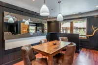 Filtered Lake Views and Cozy Fire Pit - Charming Mountain Retreat