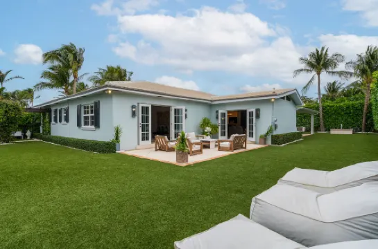 Private Beach Access and Tranquil Oasis - Luxurious Serene Escape