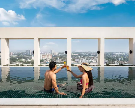 DoubleTree by Hilton Pune - Chinchwad Hotels in Pune