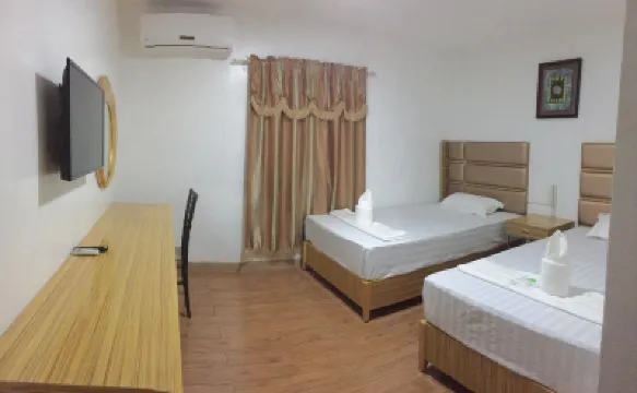 Meaco Hotel Royal - Tayuman Hotels in Tondo