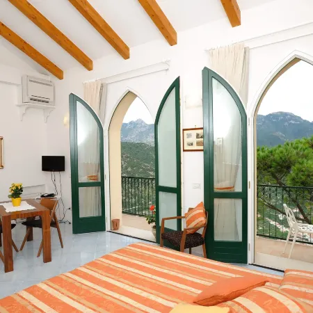La Dolce Vita Ravello - Apartment with Balcony & Amazing View of the Amalfi Coast