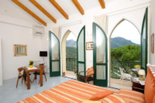 La Dolce Vita Ravello - Cozy Apartment with Panoramic Amalfi Coast View