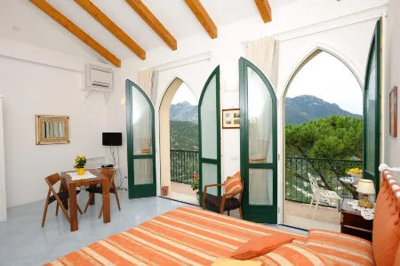 La Dolce Vita Ravello - Apartment with Balcony & Amazing View of the Amalfi Coast