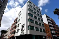 TC Hotel Doña Luisa Hotel dekat Casa de Colón