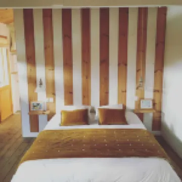 拉斯旅館