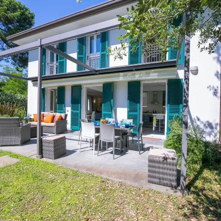 Villa Victor 100m from Sea - Happy Rentals