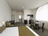 Quest on London Hotels near Reformed Church of Hamilton